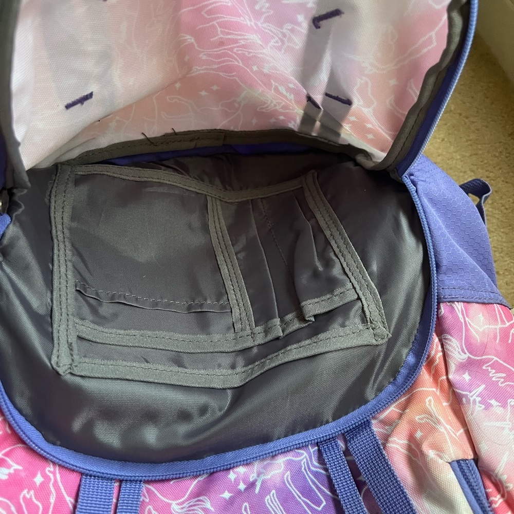 High Sierra backpack - Picture 6 of 9